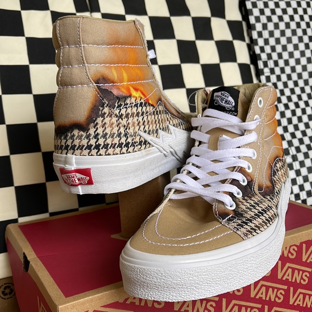 Vans Sk8-Hi Bolt Big Reveal Taos Taupe WMNS sneakers - Picture 10 of 16